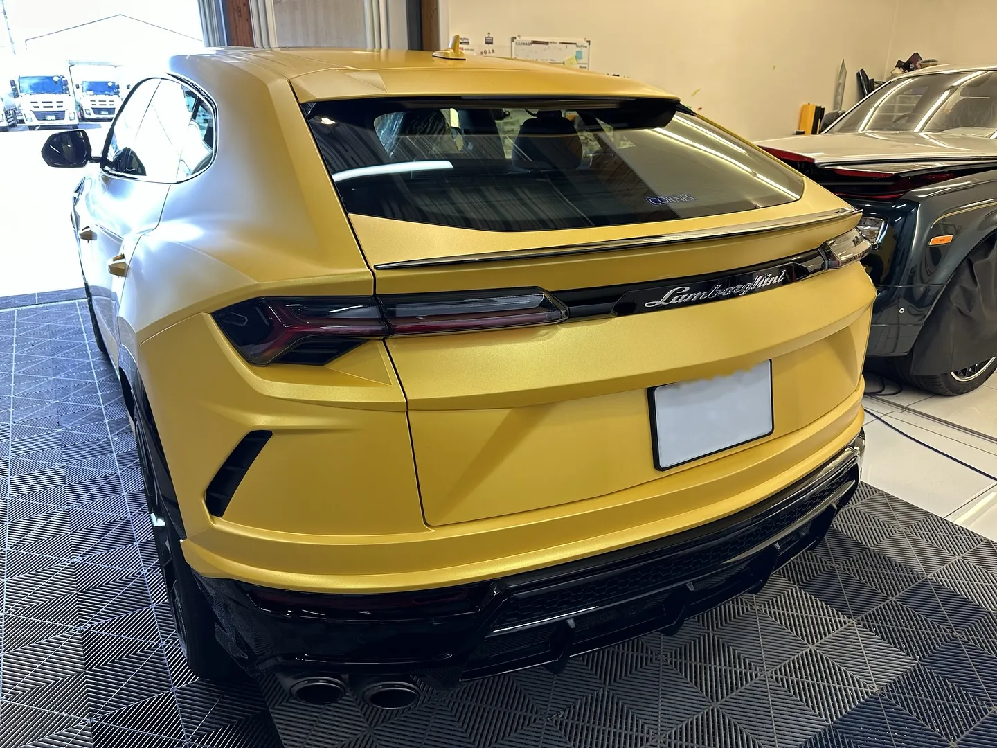 Lamborghini Urusがさらに輝く瞬間!🚀✨マット...